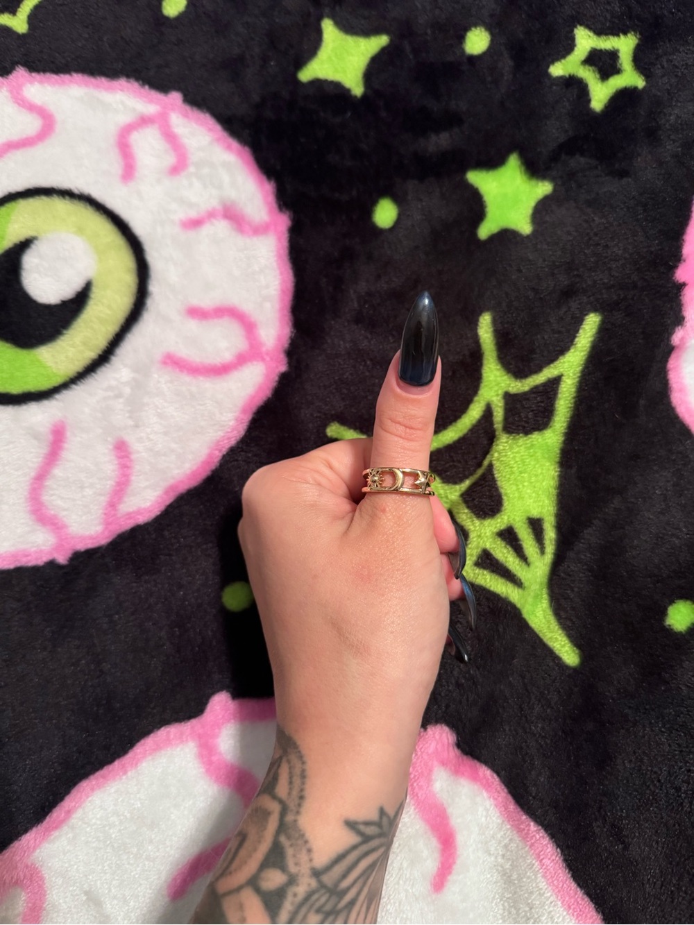 aerie ring